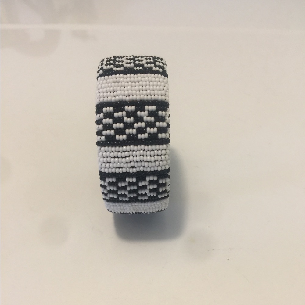 Bracelets - Picture 3 of 4
